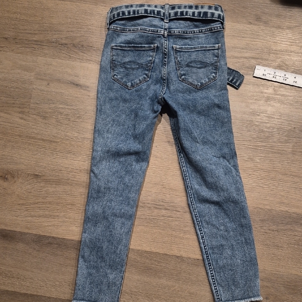 Abercrombie Kids Belted High Rise Ankle Skinny Jeans - Picture 7 of 8